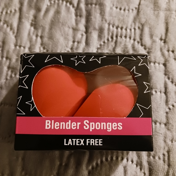 NWT! Makeup Sponges 3-2pks - Picture 5 of 7
